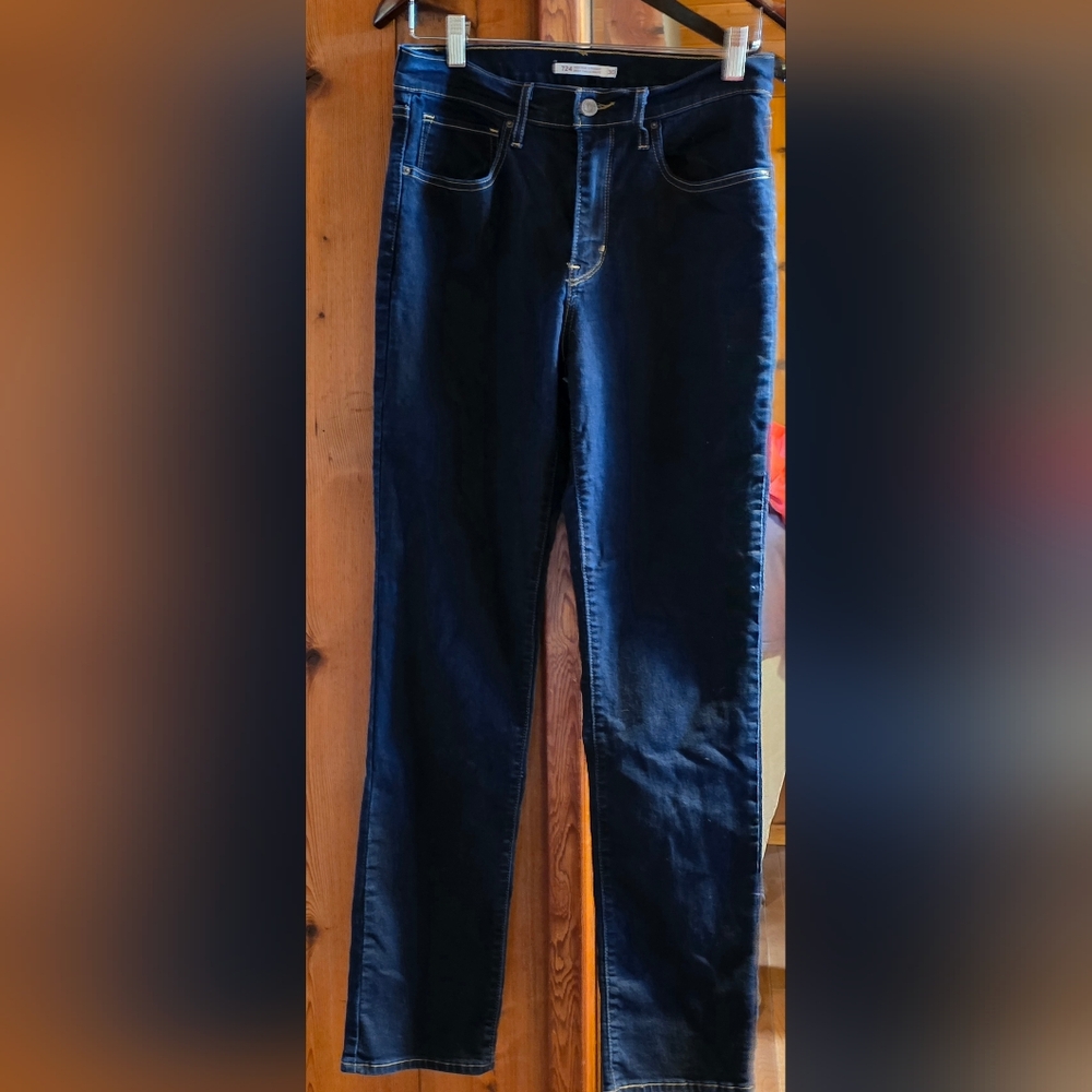 724 High Rise Straight Leg Levi Jeans- Size 30